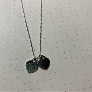 🔥FLASH SALE 🔥Tiffany & Co Double Heart Necklace